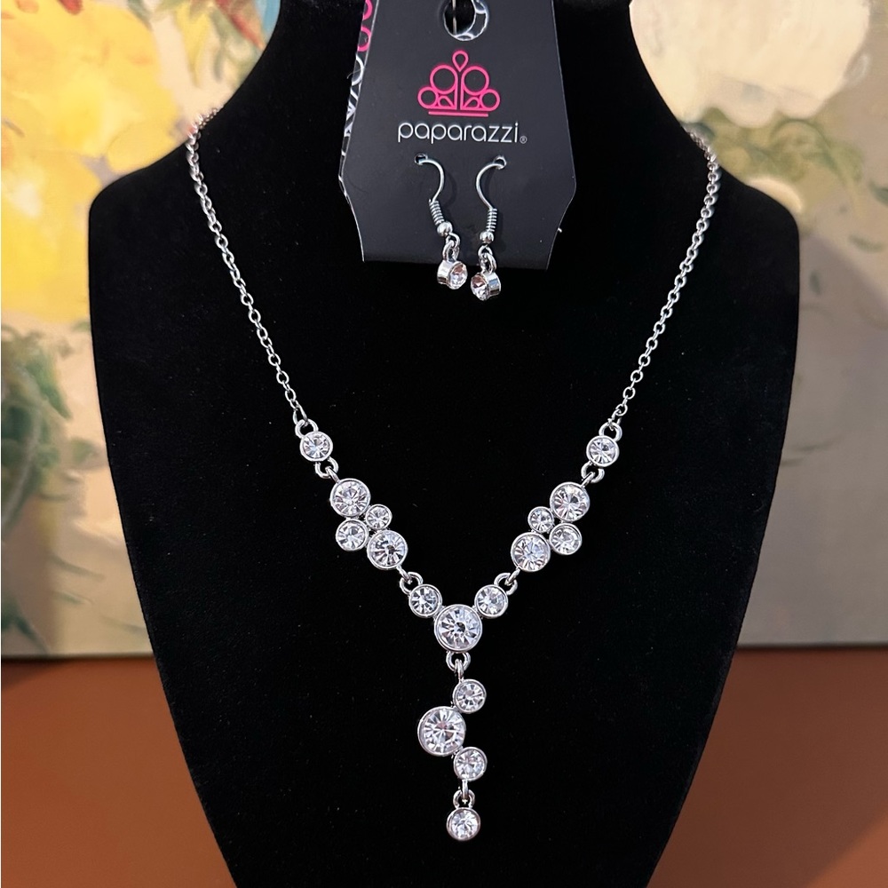 Rhinestones Silver Tone Necklace & Earrings Set